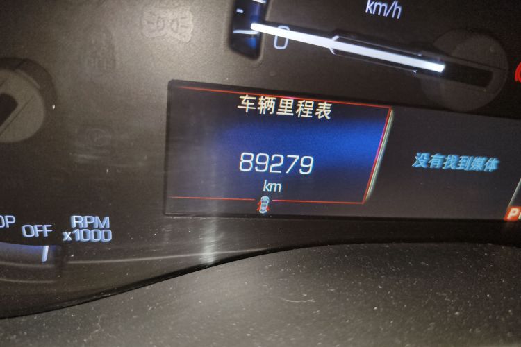 凯迪拉克ATS-L 2016款 28T 时尚型中控内饰15