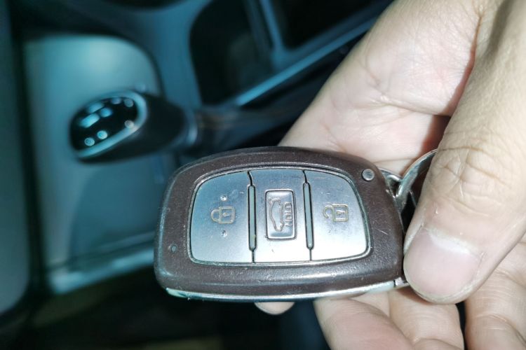 现代 索纳塔 2015款 1.6T GX舒适型中控内饰7001