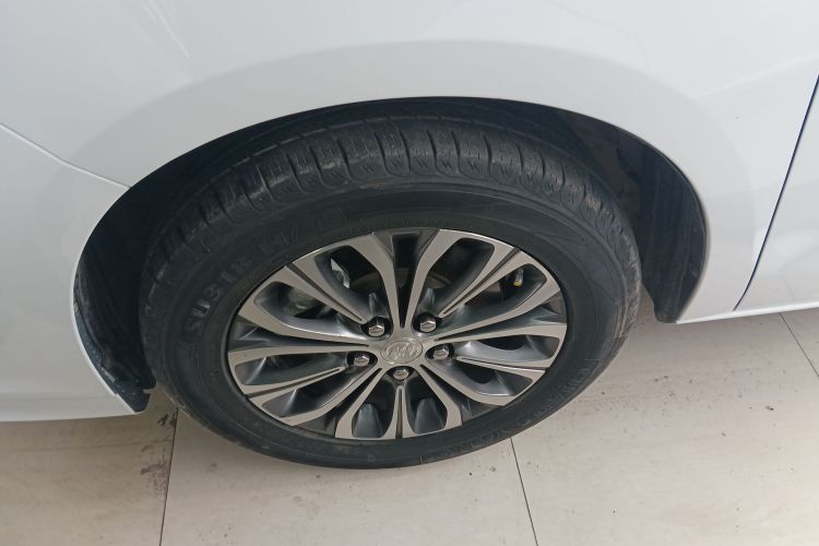 别克GL8 2022款 陆上公务舱 652T 舒适型车身外观6007