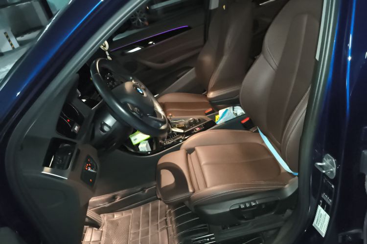 宝马X2 2020款 sDrive20i M越野套装中控内饰19