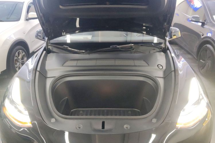 特斯拉 Model Y 2022款 改款 后轮驱动版机舱底盘24