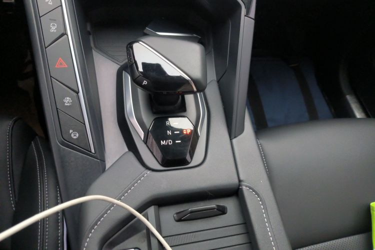 领克06 2021款 1.5T Shero粉色特别版中控内饰18