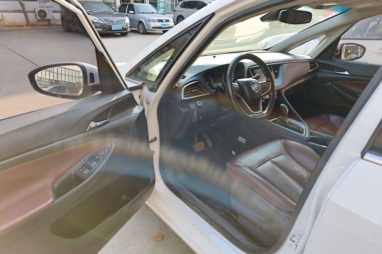 别克GL6 2018款 18T 6座尊贵型中控内饰20