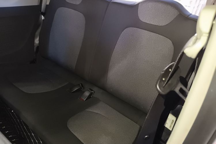 五菱汽车 宏光MINIEV 2022款 马卡龙时尚款 磷酸铁锂中控内饰7004