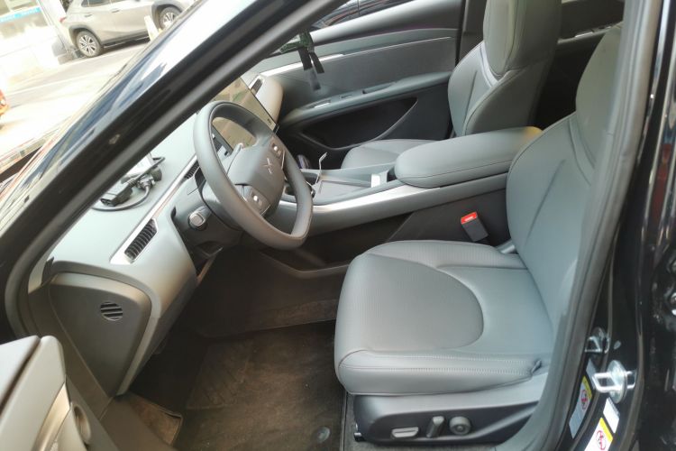 小鹏MONA M03 2025款 502 长续航 Max中控内饰19