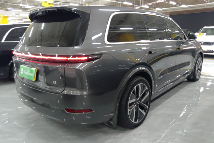 理想汽车 理想L9 2022款 Max车身外观7