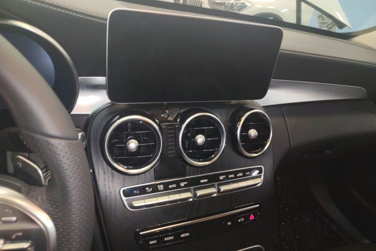 奔驰C级 2021款 C 200 L 时尚型运动版中控内饰16