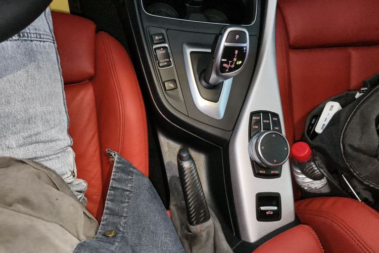 宝马2系(进口) 2019款 225i 敞篷轿跑车 尊享型 M运动套装局部细节18