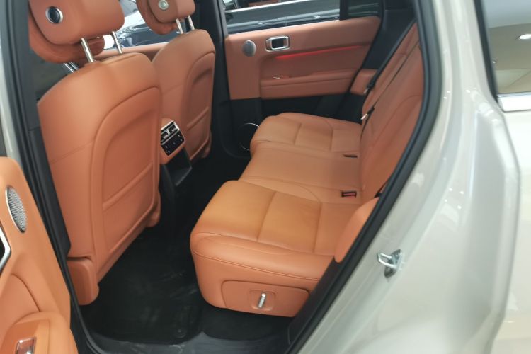 理想汽车 理想L6 2024款 Pro中控内饰21