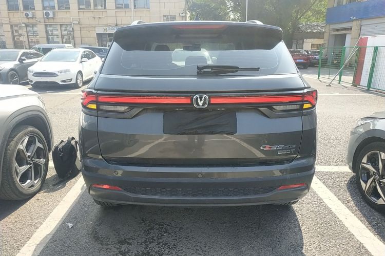 长安CS35PLUS 2023款 畅享版 1.4T DCT豪华型车身外观6