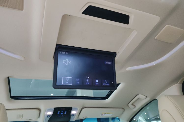 丰田 埃尔法 2021款 双擎 2.5L 尊贵版中控内饰22