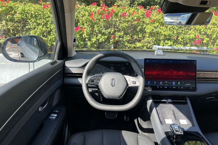 鸿蒙智行 问界M7 2022款 1.5T 四驱豪华版中控内饰7003