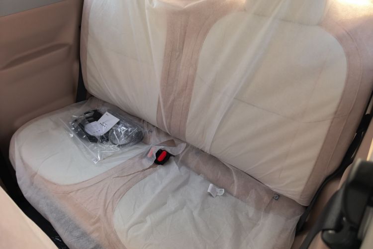 吉利银河 2024款 熊猫mini 200km 耐力熊中控内饰21