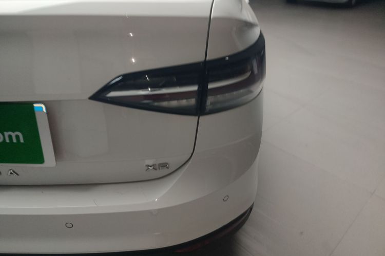 大众 朗逸 2023款 新锐 1.5L 自动出众新逸版车身外观9