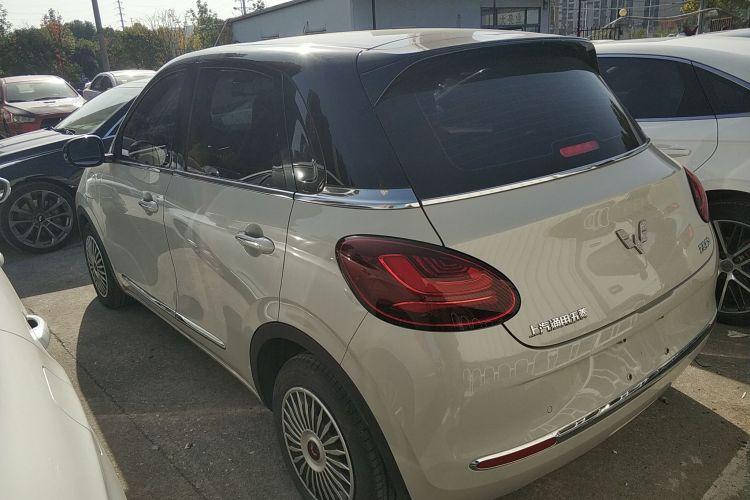 五菱汽车 五菱缤果 2023款 410km 灵犀尊享款车身外观4