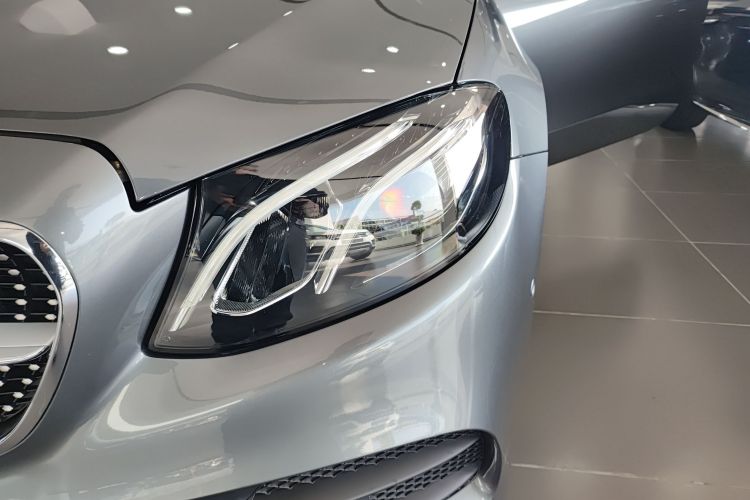 奔驰E级(进口) 2020款 E 260 轿跑车局部细节36