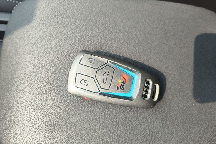 奥迪Q5L 2024款 40 TFSI 豪华动感型中控内饰11