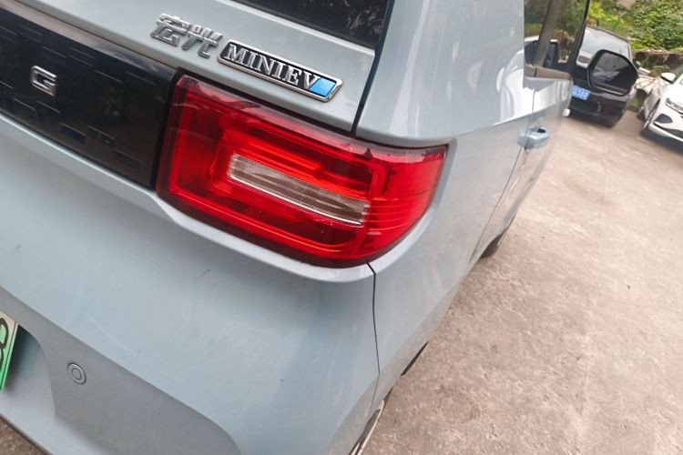 五菱汽车 宏光MINIEV 2022款 悦享款 三元锂车身外观9