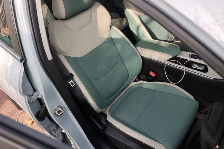 吉利汽车 帝豪L HiP 2022款 1.5TD-DHT Pro 100KM Super 迅局部细节41