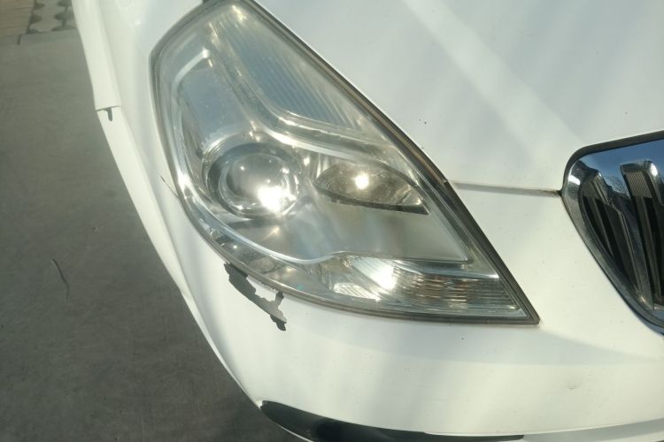 别克 凯越 2013款 1.5L 自动经典型车身外观8