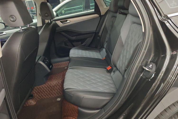 大众 速腾 2025款 改款三 300TSI DSG超越版中控内饰21