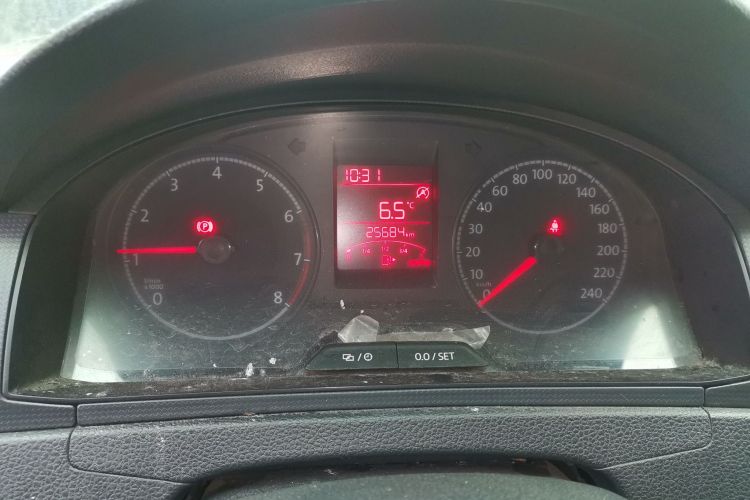 大众 桑塔纳 2021款 1.5L 手动风尚版中控内饰14