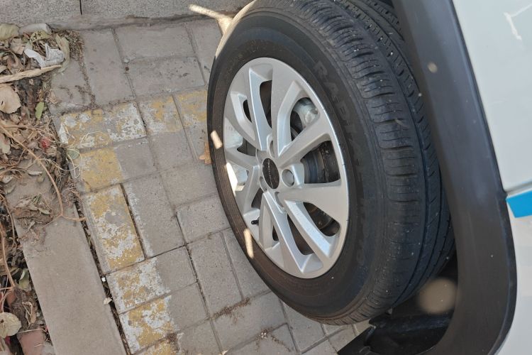 北京汽车 北京X3 2019款 1.5L 手动荣耀版车身外观6008