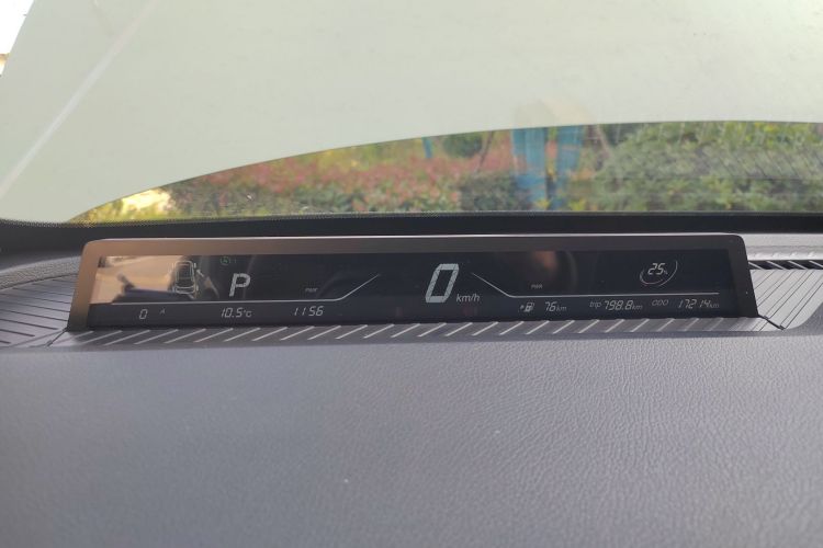 哪吒汽车 哪吒AYA 2023款 318 Lite局部细节14