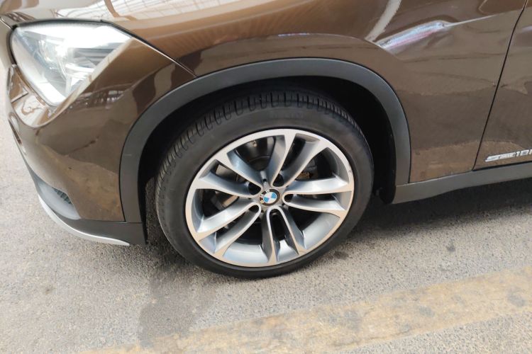 宝马X1 2015款 sDrive18i 领先晋级版车身外观6007