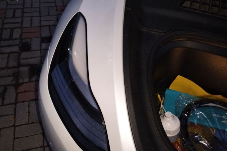 特斯拉 Model Y 2022款 改款 后轮驱动版局部细节9006