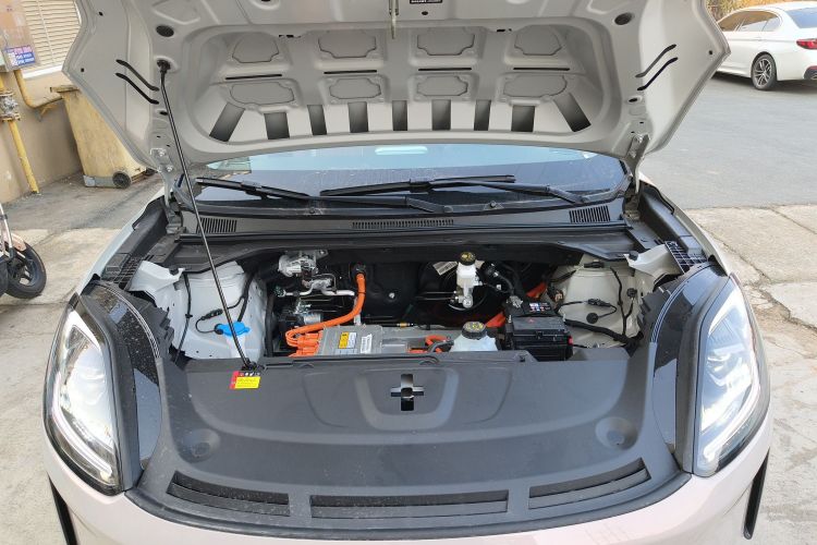 五菱汽车 缤果S 2025款 325km 尊享款机舱底盘24