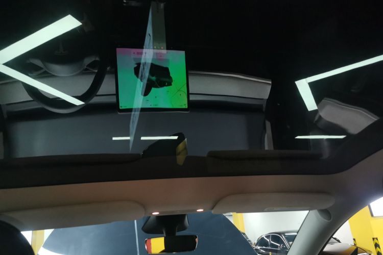 特斯拉 Model Y 2024款 长续航全轮驱动版中控内饰22