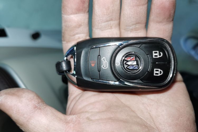 别克GL8 2021款 陆上公务舱 652T 豪华型中控内饰7001