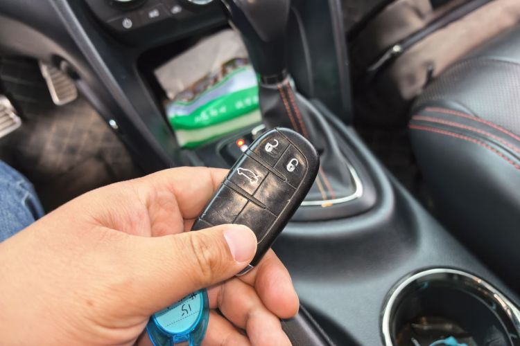 菲亚特 致悦 2014款 1.4T 自动运动版中控内饰11