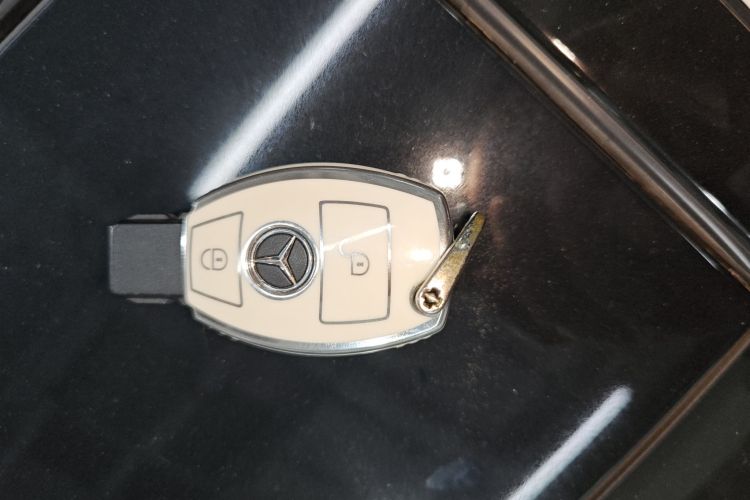 奔驰A级(进口) 2018款 A 200 动感型中控内饰7001