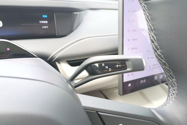 小米汽车 小米SU7 2024款 后驱标准创始版中控内饰18