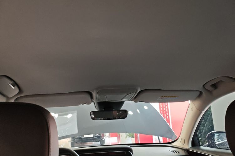 红旗HS5 2022款 2.0T 智联旗悦版中控内饰22