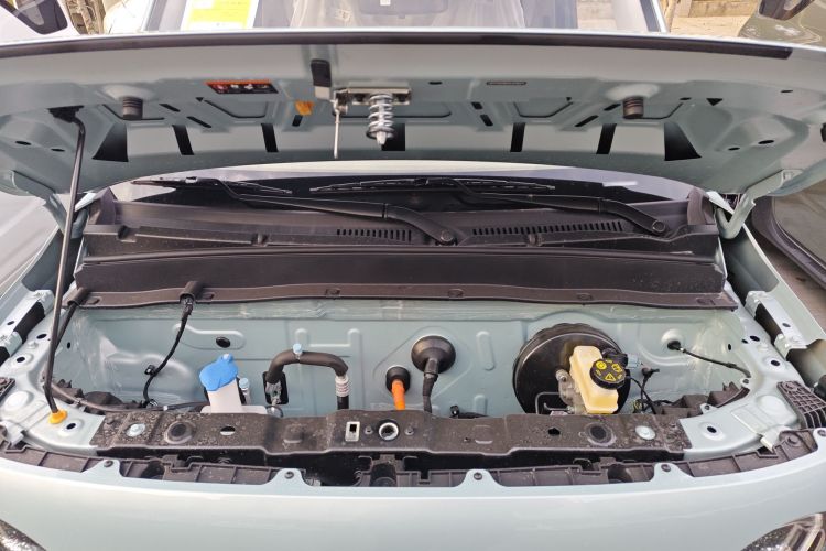 吉利银河 熊猫 2025款 210km 元气熊机舱底盘24