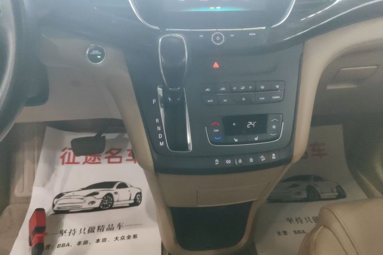 别克GL8 2017款 ES 28T 尊享型 国V中控内饰18