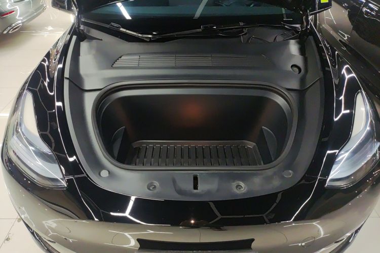 特斯拉 Model Y 2022款 改款 后轮驱动版机舱底盘24