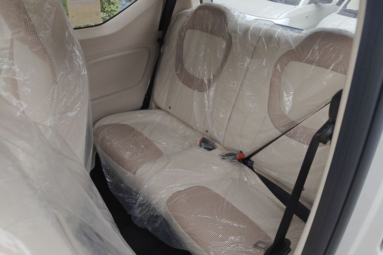 五菱汽车 宏光MINIEV 2024款 第三代 215km 青春版中控内饰21