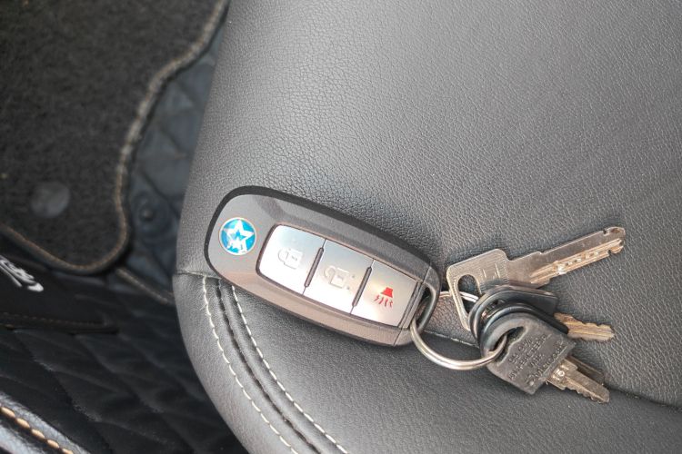 启辰T90 2018款 2.0L CVT智联领尚版 国V中控内饰11