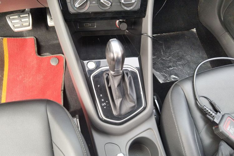 捷达VS5 2019款 280TSI 自动悦享型中控内饰18