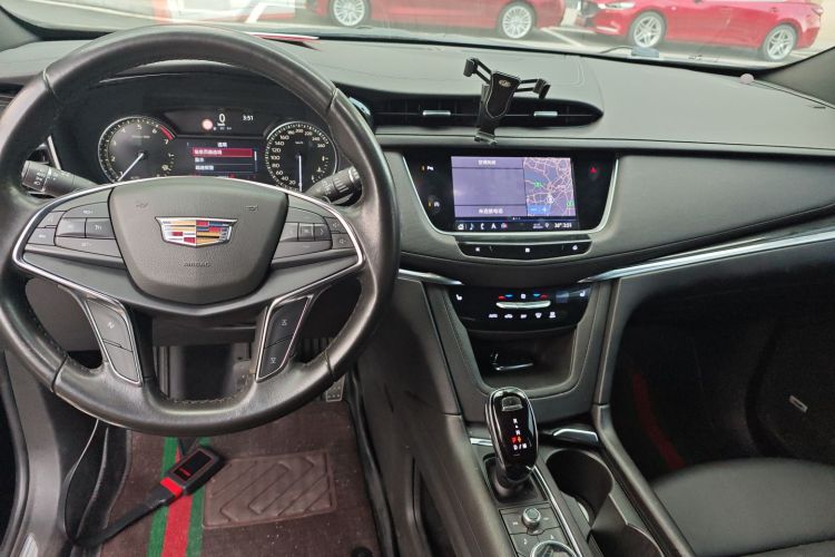 凯迪拉克XT5 2020款 28T 豪华型中控内饰12