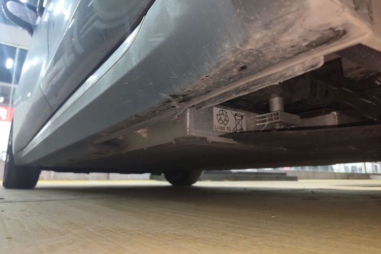 红旗E-QM5 2023款 改款 基础出行版局部细节9002