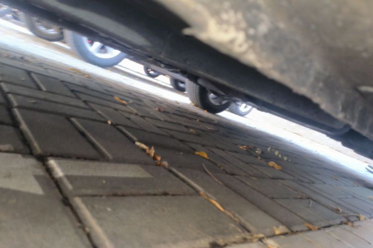 标致301 2016款 1.6L 手动舒适版局部细节9004