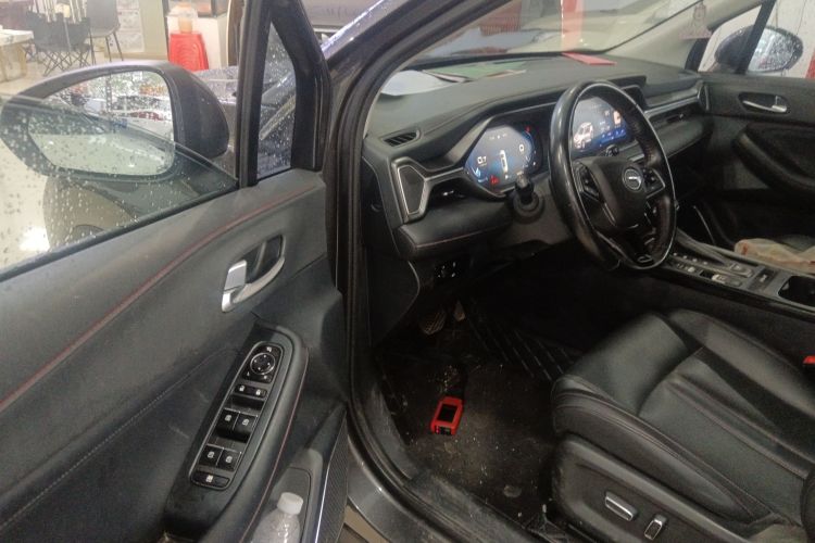 广汽传祺 传祺GS4 2021款 270T 自动科技纵享版中控内饰7003