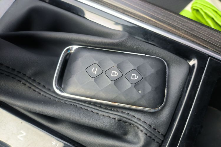 五菱汽车 五菱佳辰 2022款 1.5T CVT智享豪华型中控内饰11