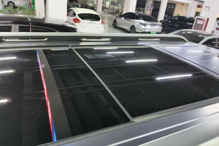 捷途旅行者 2024款 2.0T 四驱穿越PRO娱乐版局部细节57