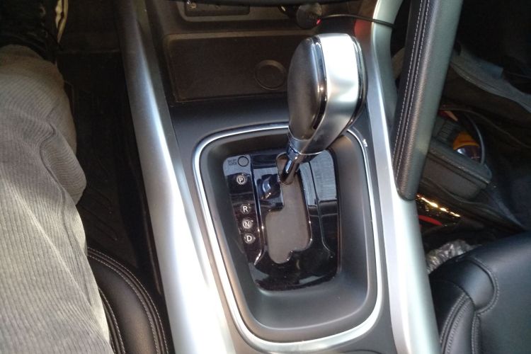 雷诺 科雷嘉 2016款 2.0L 两驱豪华版中控内饰18